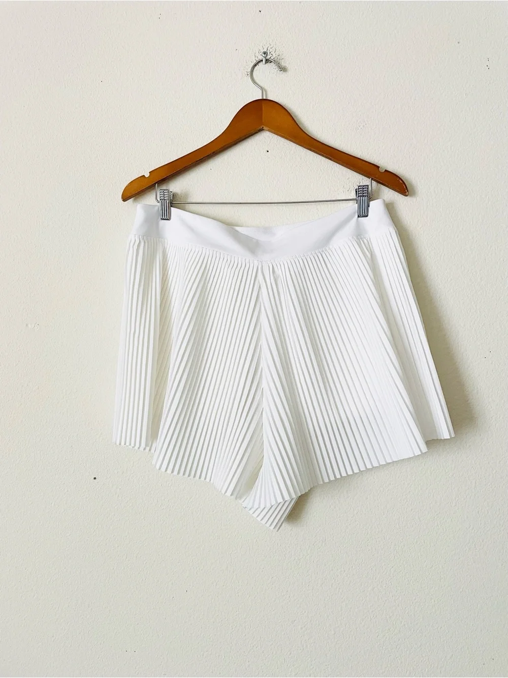 Nike LARGE Ace pleated high rise shortie liner golf shorts